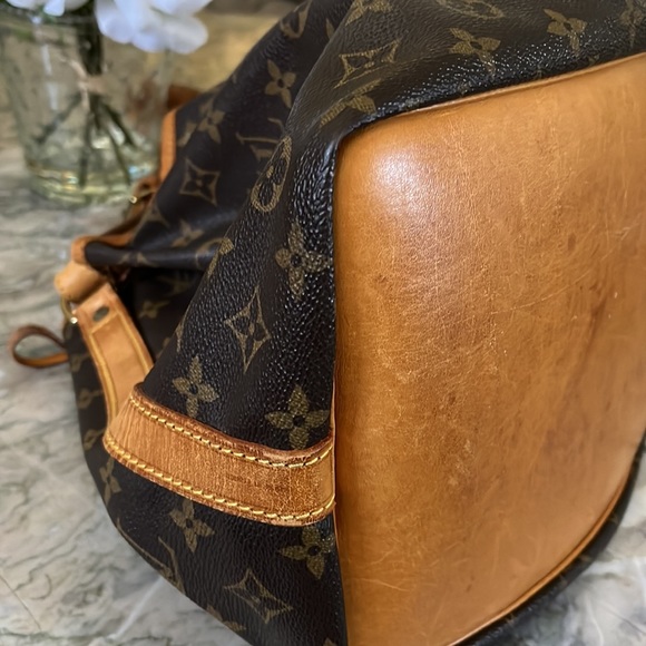 Louis Vuitton bag - Picture 9 of 15